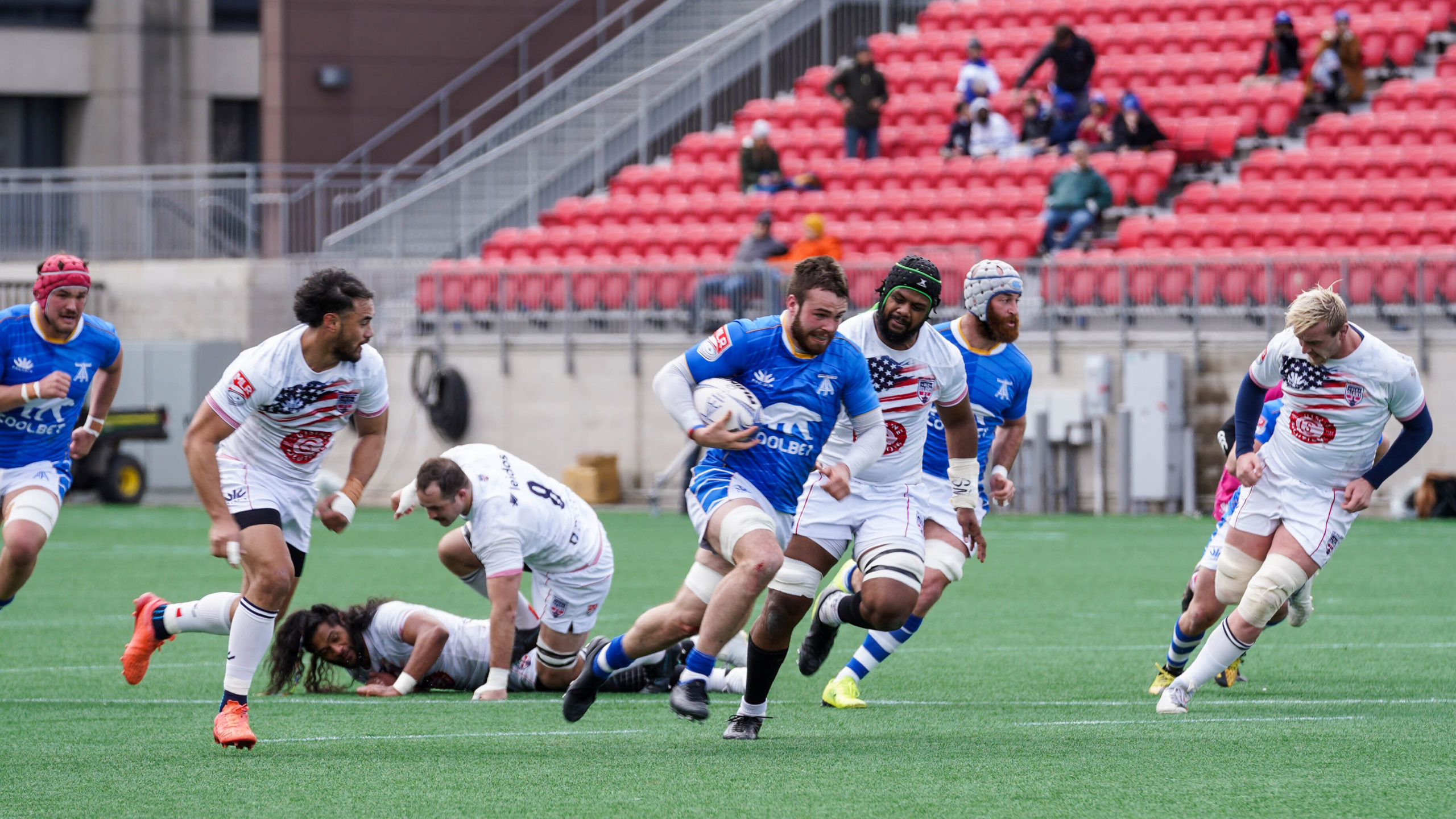 Arrows Stave Off Late DC Surge for Bonus-Point Home Win